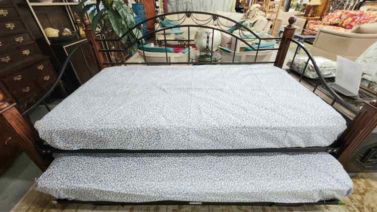 Wood & Metal Trundle Bed