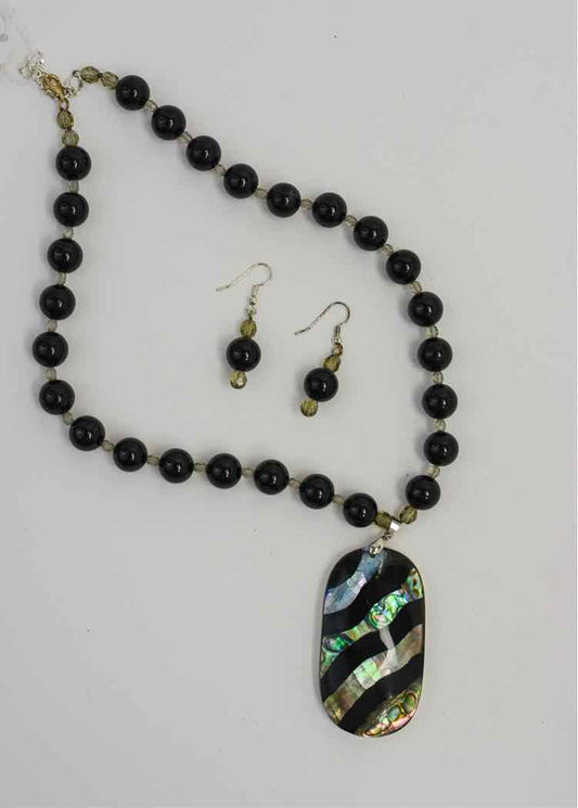 Necklace and Earring Jewelry Set