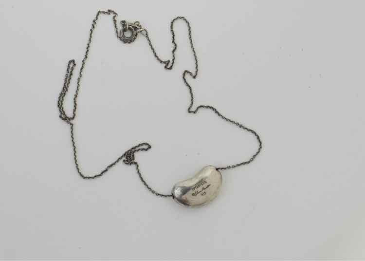 Tiffany & Co. Elsa Perretti Small Bean Necklace