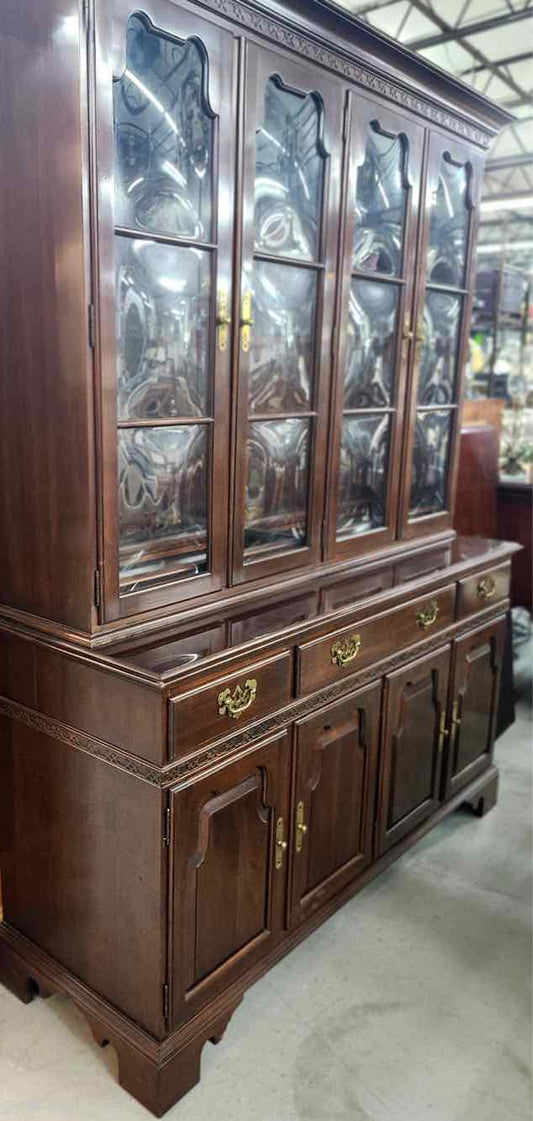 Ethan Allen 2pc Hutch