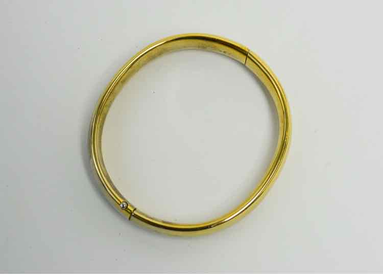 Bracelet Gold Oval Bangle