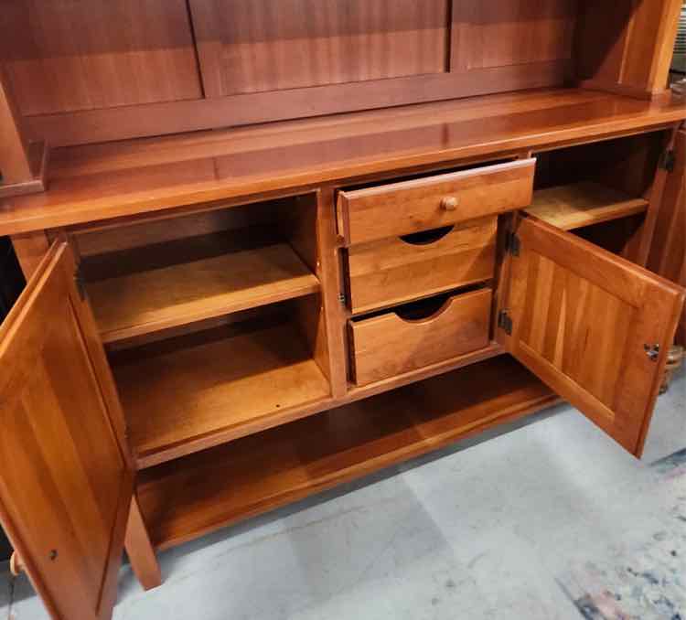 Cabinet Cherry Wood 2-Piece Hutch