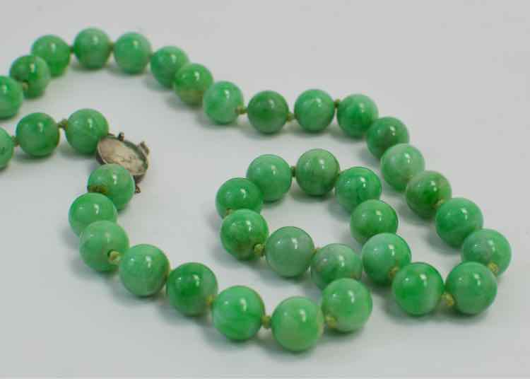 Vtg. Green Jadite Sterling silver Necklace