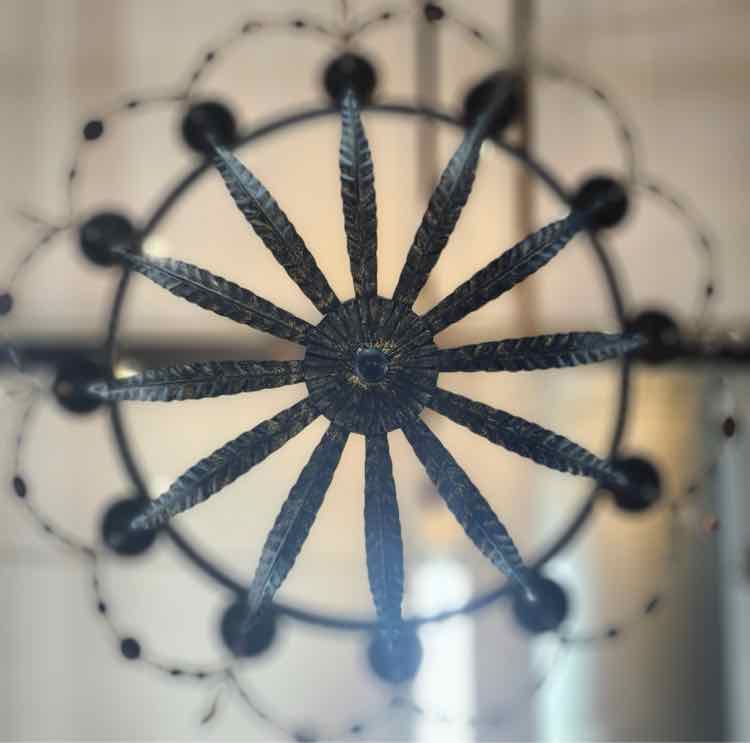 Quoizel 12 Light Chandelier