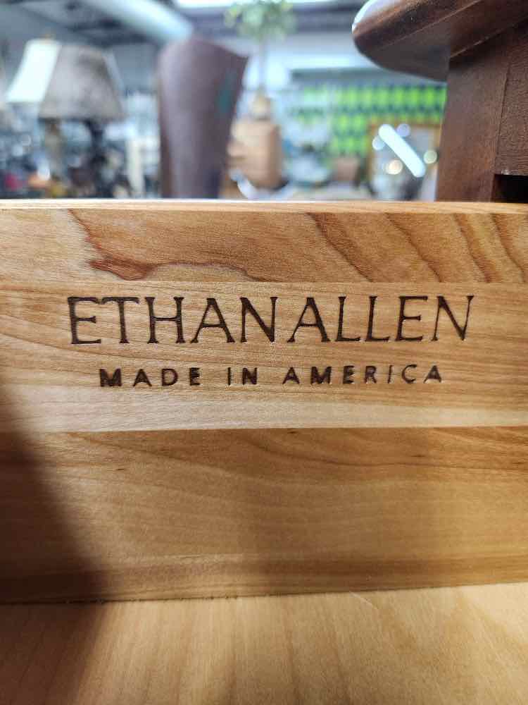 Ethan Allen 5 Drawer Dresser