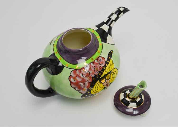 SWAK "Aunt Gertie Teapot" by Lynda Corneille Dishware