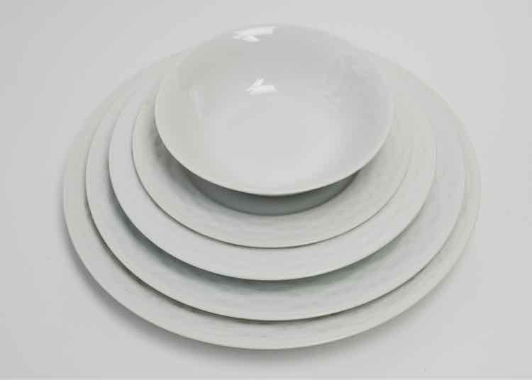 Crate & Barrel  Dishware