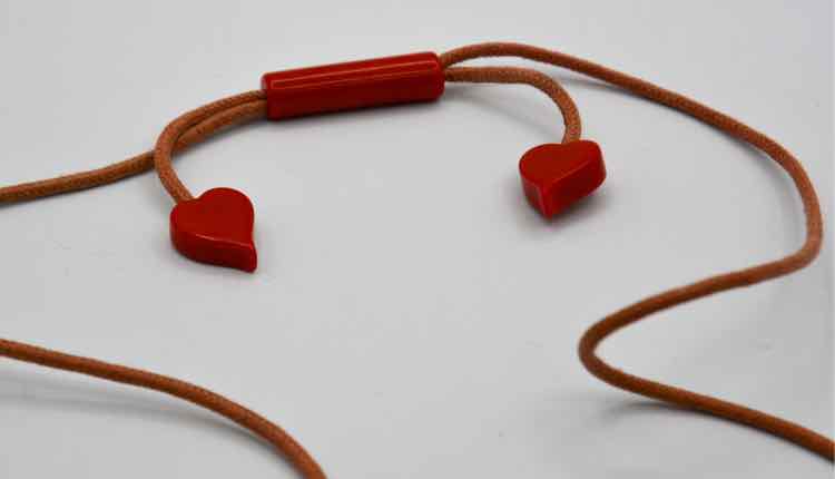 Zsiska Orange/Red Resin Bead Necklace