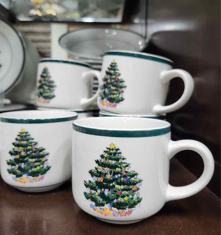 Dishware Christmas Set