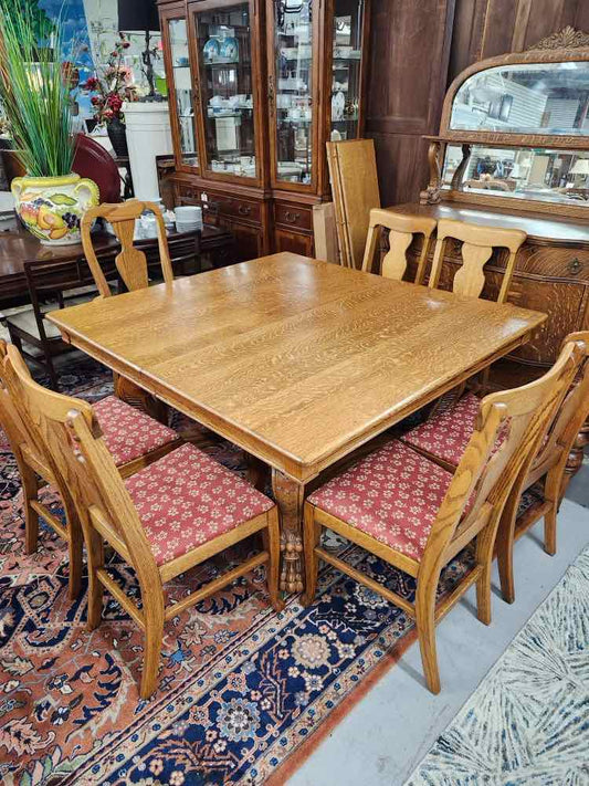Lion Claw Table w/ 3 Leaves