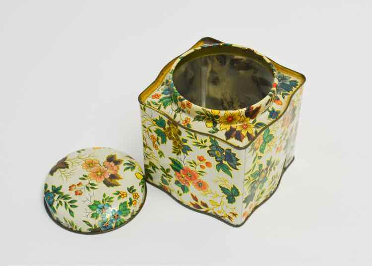 Vtg. English Floral Tin
