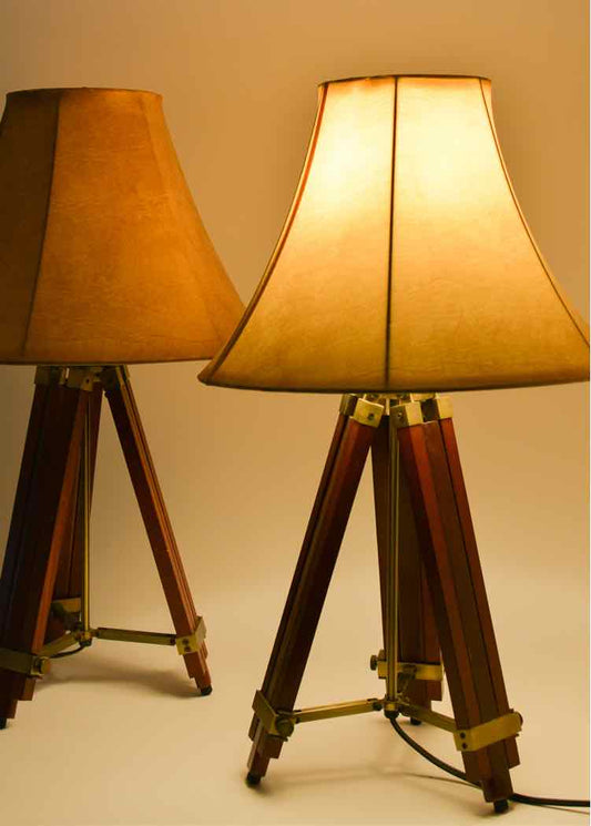 Pair Tripod 3-Way Lamps w/Shades