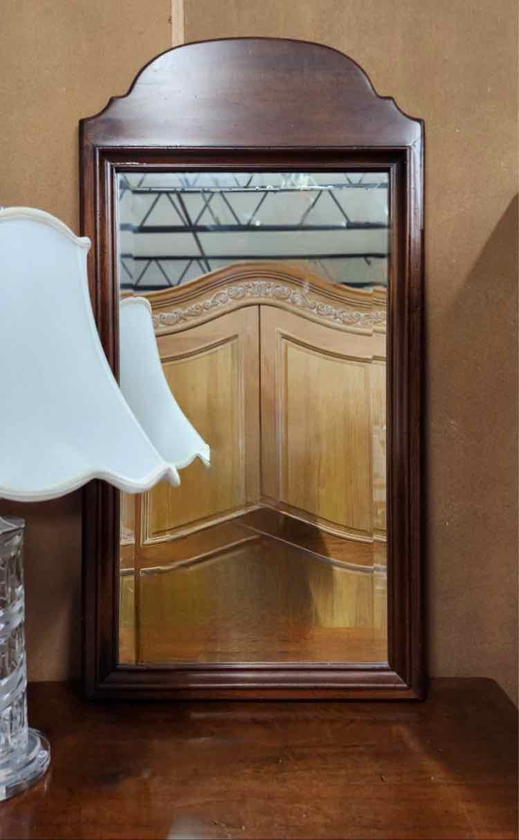 Hickory Chair Dresser w/Mirror