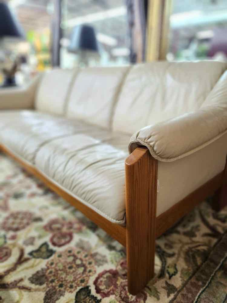 Ekornes Couch