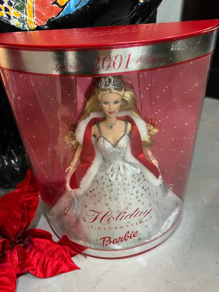 2001 HOLIDAY CELEBRATION BARBIE