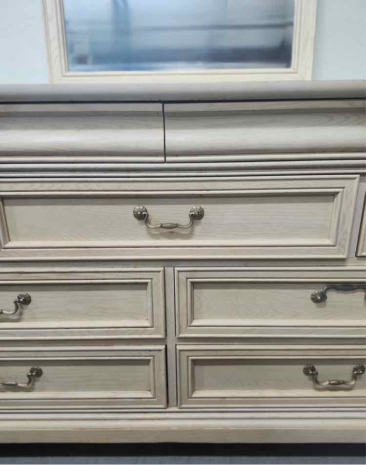 Lexington Dresser