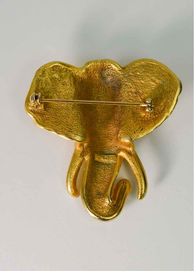 Vtg.Goldtone Elephant Pin