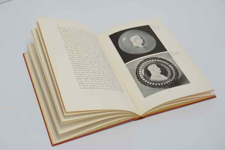 Old Glass Paperweights Book
