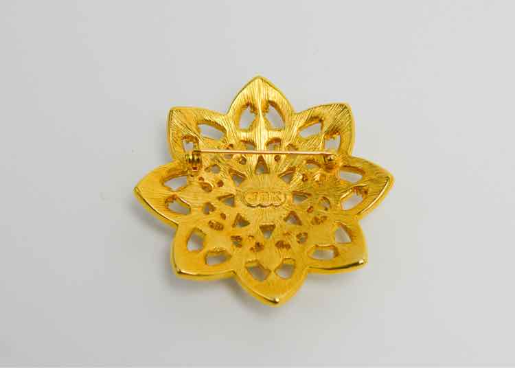 Camrose & Kross gold-tone LBK Kilt Pin