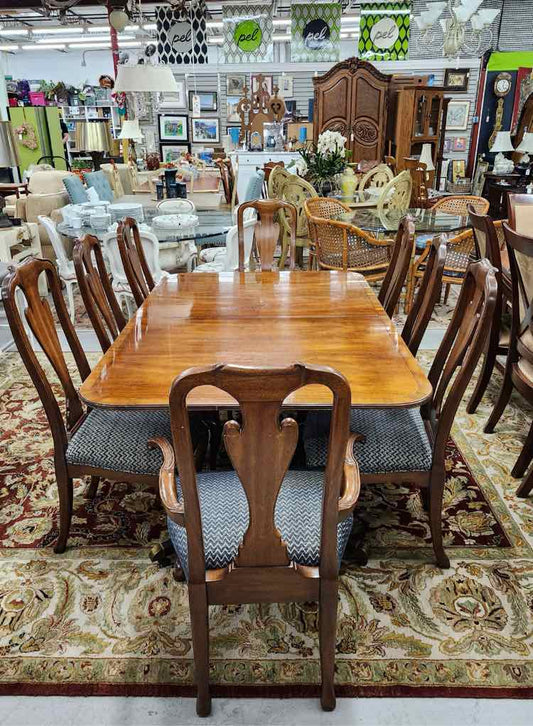 Dining Table with 8 Chairs