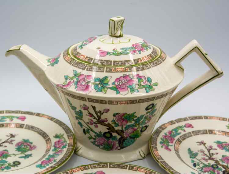 Stafforshire Teapot & 3 Plates
