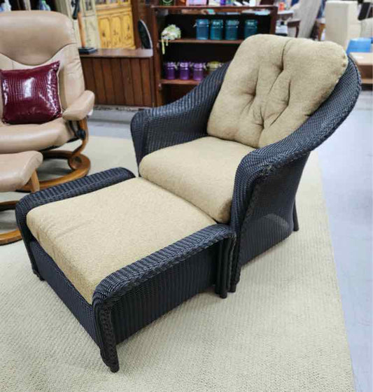 Black Wicker Chair w/Ottoman