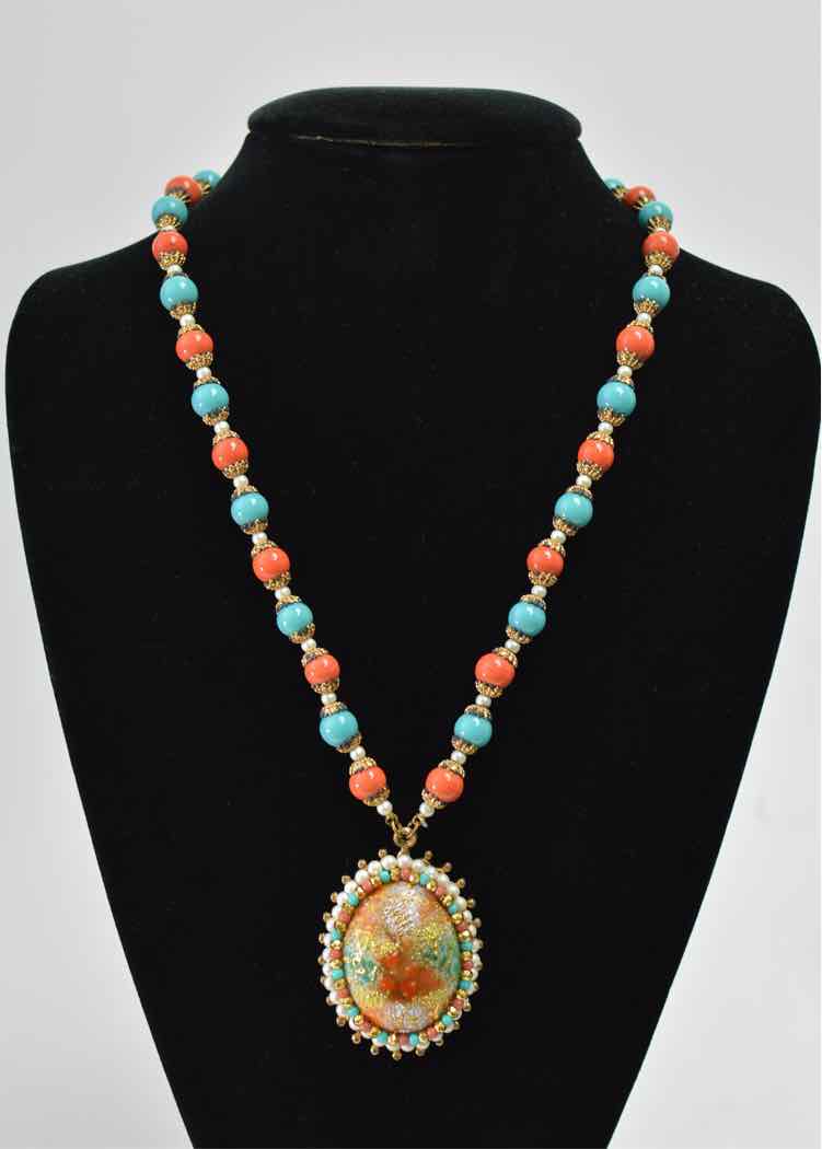 Necklace Vtg.Easter Egg Extraordinary Pendant