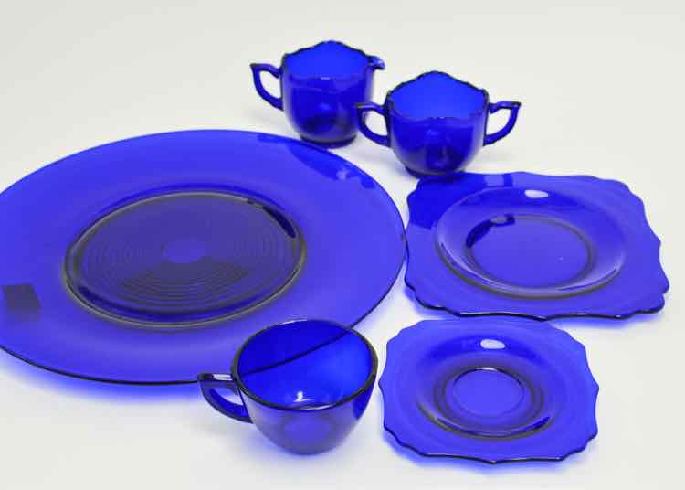 26 Piece Cobalt Blue Glass Dessert Set