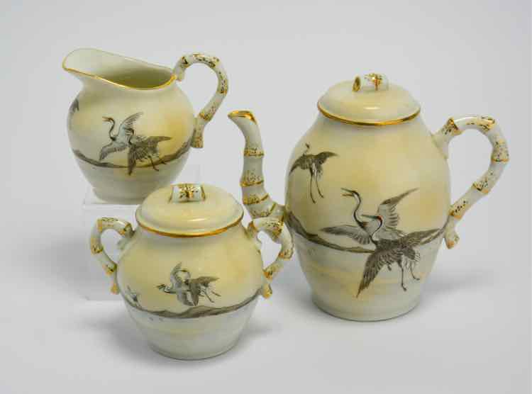 Kutanie Teapot Set