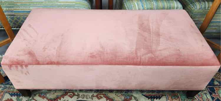 Vanguard Peach Chanelle Bench