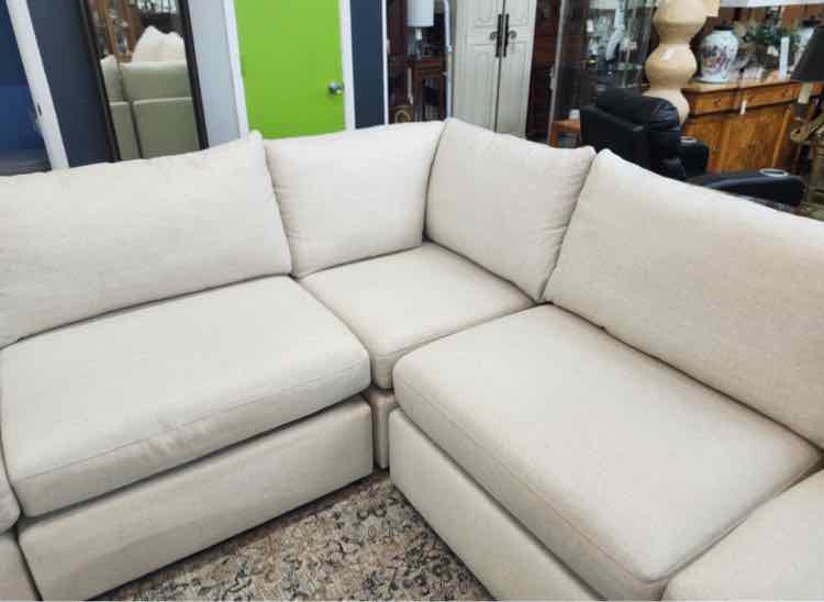 Bassett Sectional