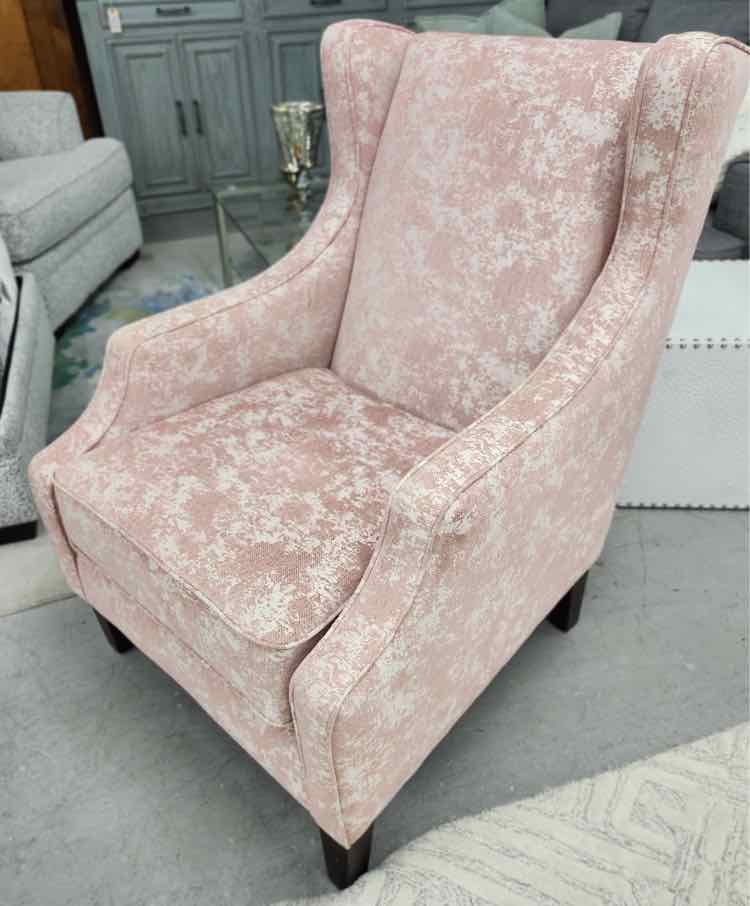 Kroehler Pink Chair