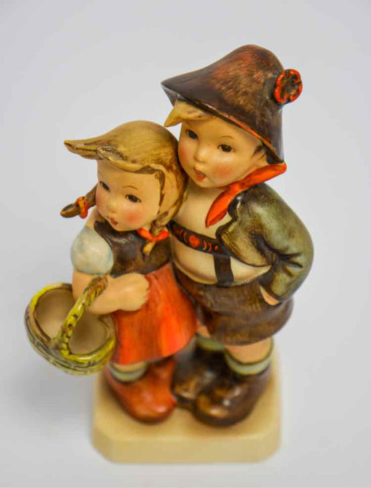 40'S Hummel 'Surprise' Figurine