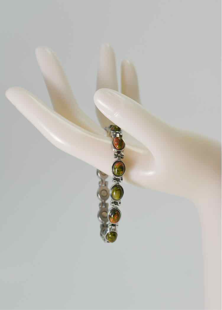 Titanium Magnet/Agate Stone Bracelet