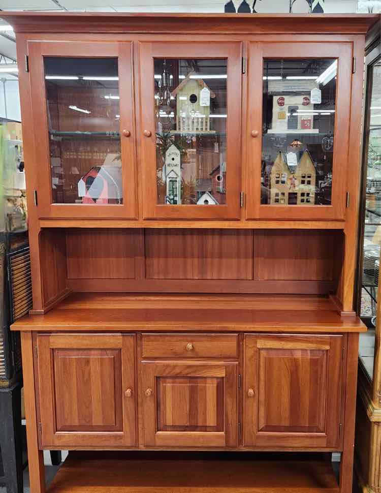 Cabinet Cherry Wood 2-Piece Hutch