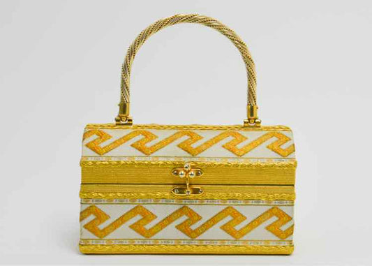 Vtg.Yankee Traveler Box Handbag