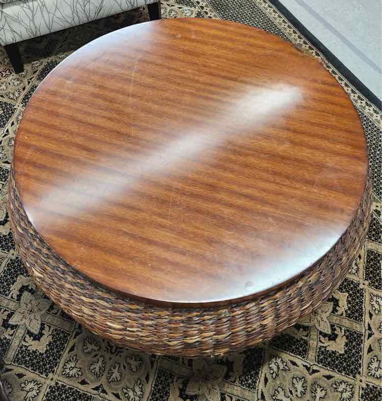 Round Wood/Wicker Coffee Table