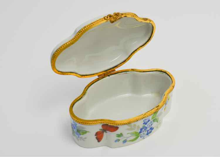 Limoges Butterflies & Forget-Me-Nots Trinket Box