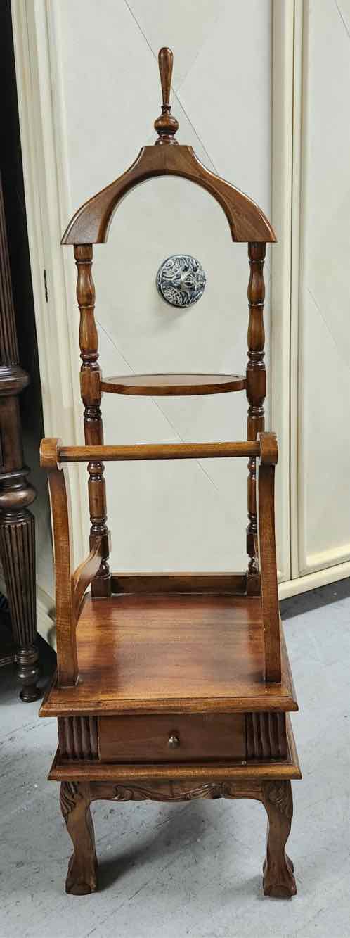 Antique Gentlemen's Clothes Butler