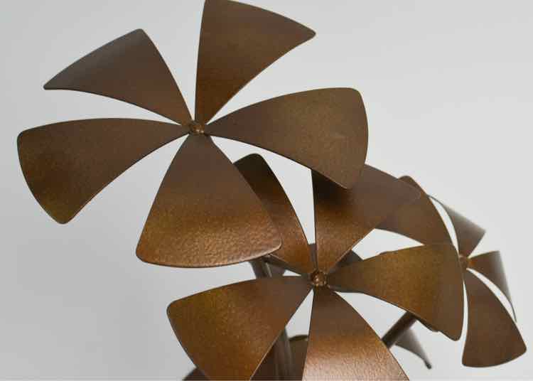 Art Vtg.Brutalist-Style Metal Floral Sculptur