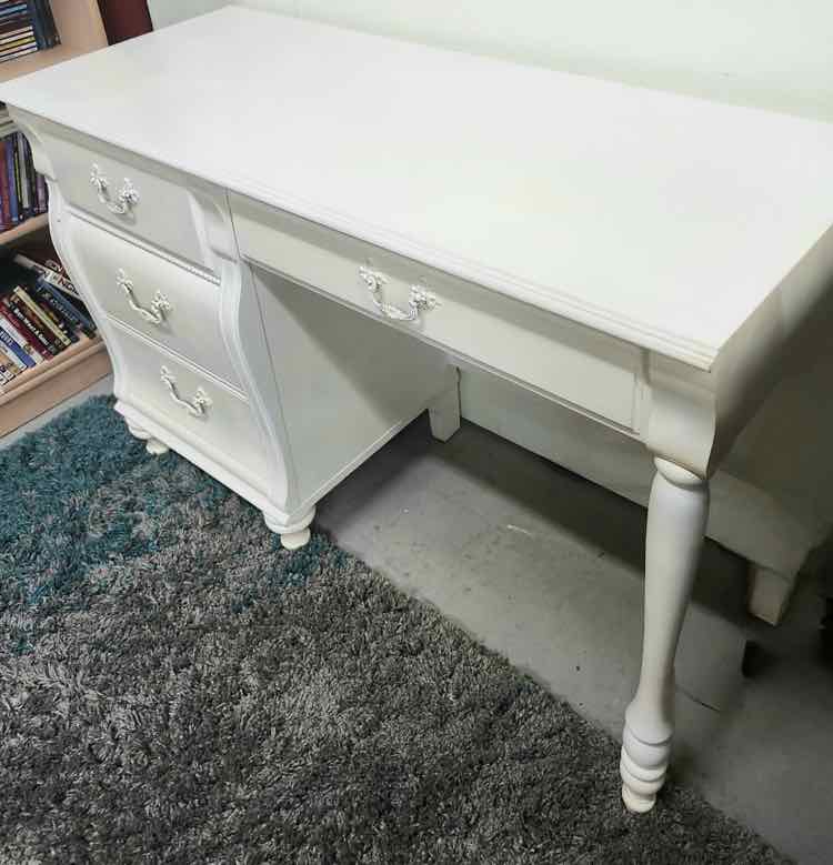 White Stanley Furniture Desk