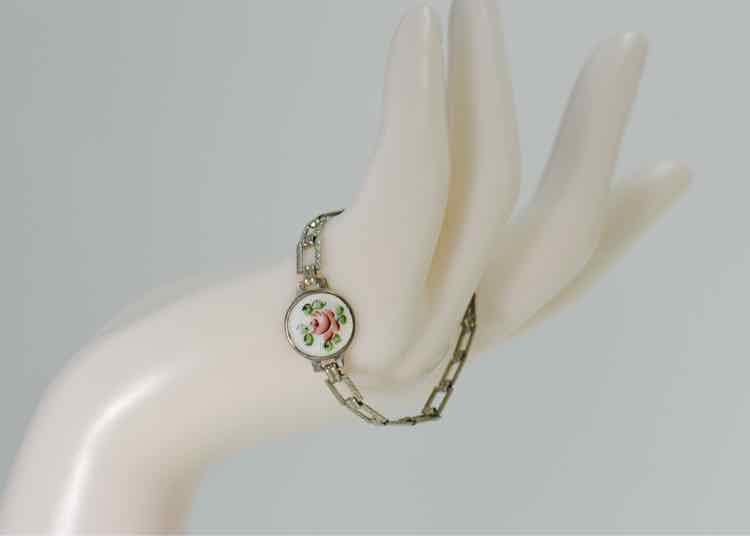 Silvertone, White w/Rose Child's Bracelet
