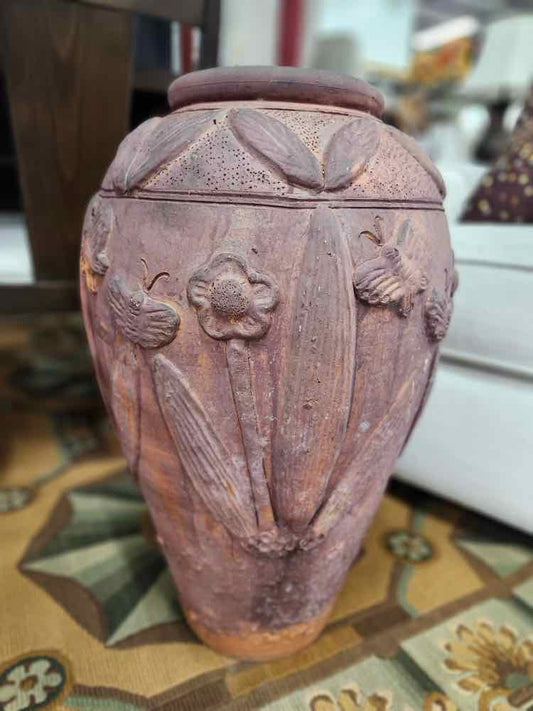 Large Cly Outdoor Pot